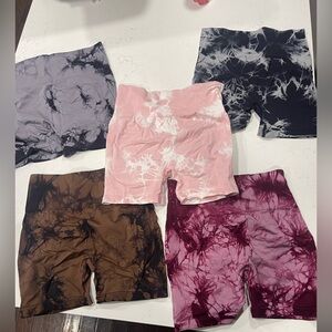 Scrunch butt shorts Large